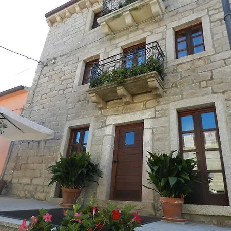 Hotel La Casa Di Babbai Nuchis
