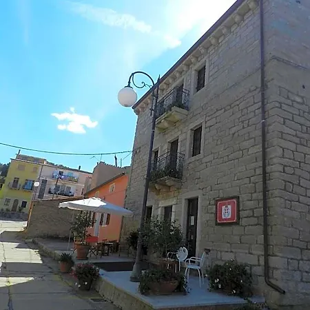 Hotel La Casa Di Babbai 2*