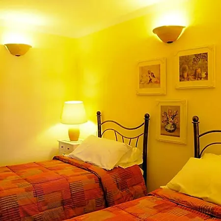 La Casa Di Babbai Hotel 2*